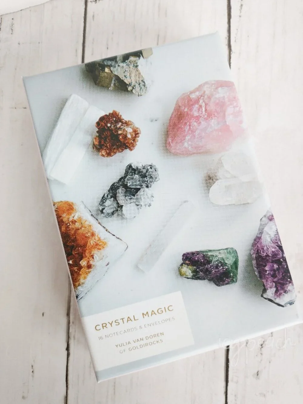 Crystal Magic Notecards Boxed Set: 16 Notecards for Love Strength and Happiness